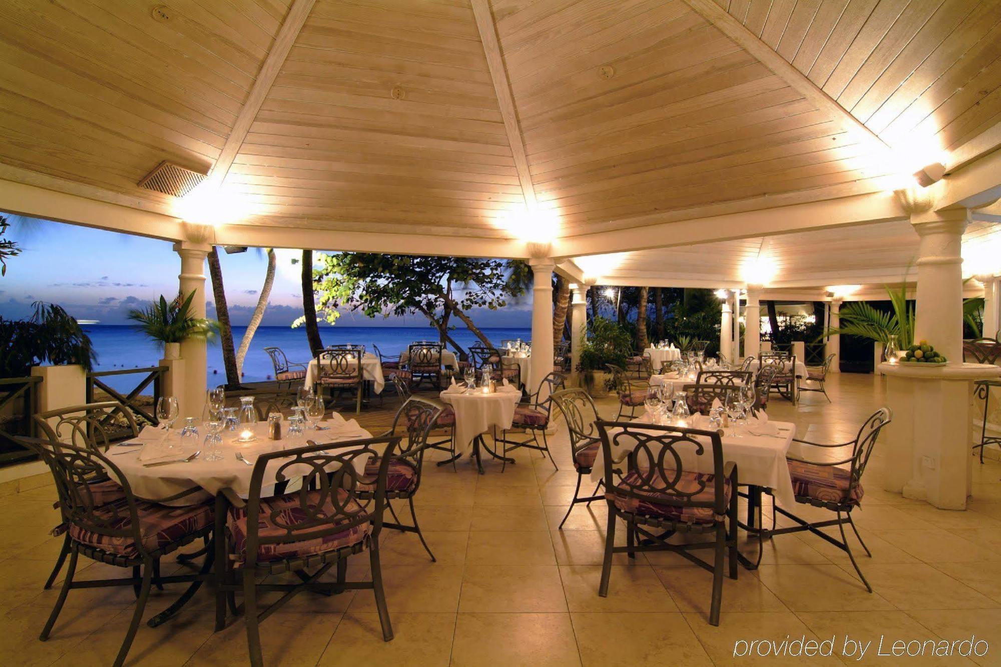 Settlers Beach Hotel Saint James Restaurant foto
